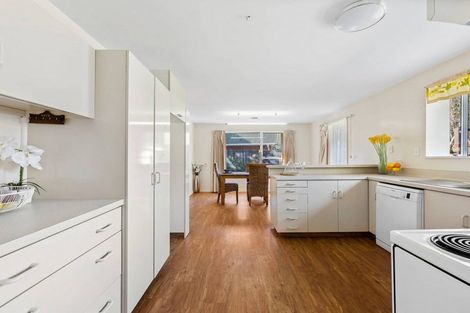 Photo of property in 2 Dalefield Drive, Cashmere, Christchurch, 8022