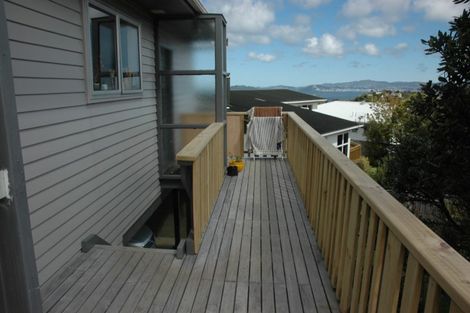 Photo of property in 2/23 Maple Grove, Maungaraki, Lower Hutt, 5010