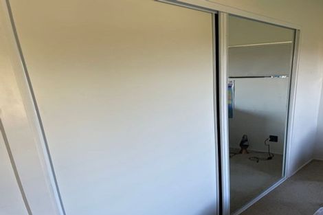 Photo of property in 42 Holyoake Place, Chatswood, Auckland, 0626