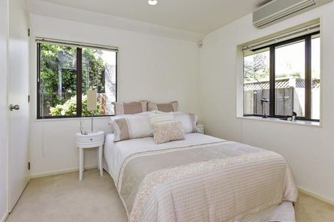 Photo of property in 3/12 Stratford Avenue, Milford, Auckland, 0620