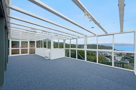 Photo of property in 52 Frobisher Street, Island Bay, Wellington, 6023