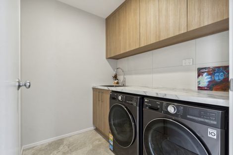 Photo of property in 16 Mylindas Road, Whakatiwai, Miranda, 2473