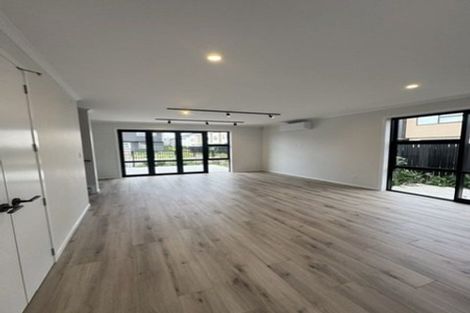 Photo of property in 660e Swanson Road, Swanson, Auckland, 0612