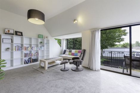 Photo of property in 105 Gardiners Road, Harewood, Christchurch, 8051