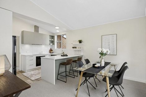 Photo of property in 54 Drivers Road, Maori Hill, Dunedin, 9010