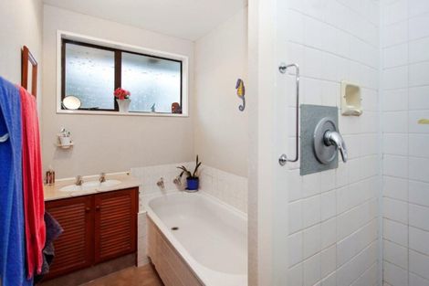 Photo of property in 1/37 Karnak Crescent, Russley, Christchurch, 8042