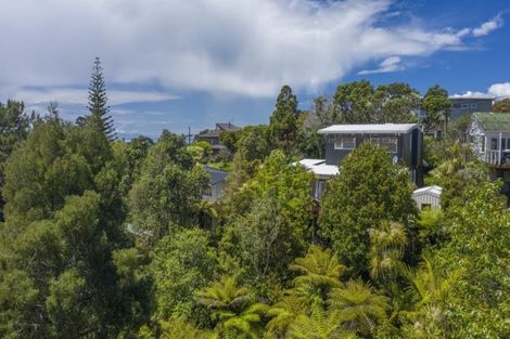 Photo of property in 94 Castor Bay Road, Castor Bay, Auckland, 0620