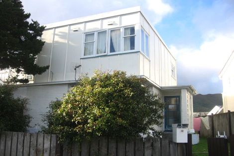 Photo of property in 12 Cambridge Terrace, Waiwhetu, Lower Hutt, 5010