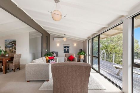 Photo of property in 65 Marellen Drive, Red Beach, 0932