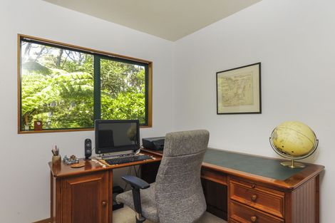 Photo of property in 30 Cochran Road, Oratia, Auckland, 0604