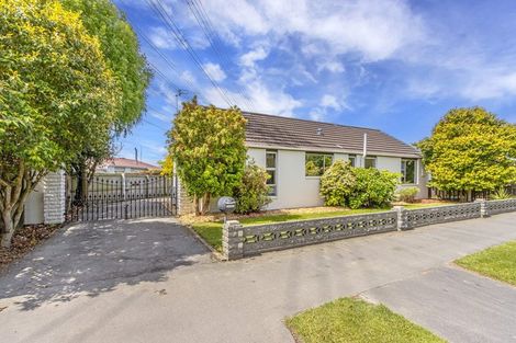 Photo of property in 1/310 Memorial Avenue, Burnside, Christchurch, 8053