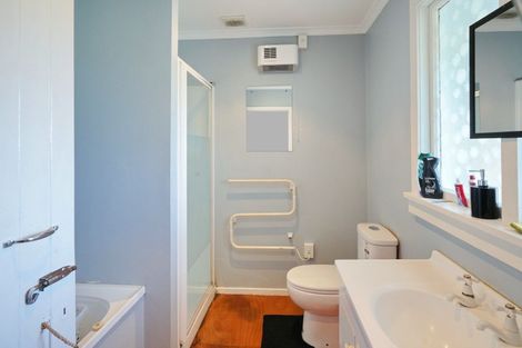 Photo of property in 10 Coldstream Road, Rangiora, 7473