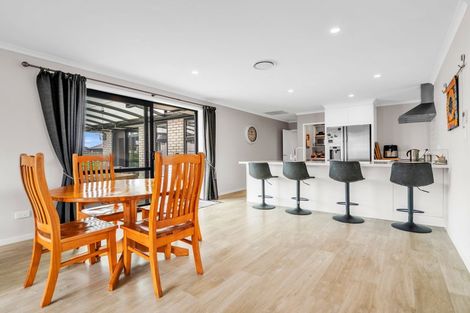 Photo of property in 12 Costello Drive, Ngatea, 3503