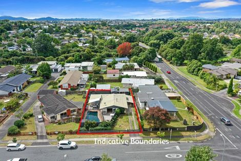 Photo of property in 2 Morrow Avenue, St Andrews, Hamilton, 3200