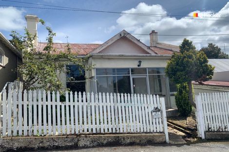 Photo of property in 72 Royal Terrace, Dunedin Central, Dunedin, 9016