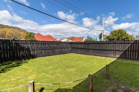 Photo of property in 49 Waiwhetu Road, Waiwhetu, Lower Hutt, 5010