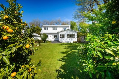 Photo of property in 15 Elmira Avenue, Hokowhitu, Palmerston North, 4410