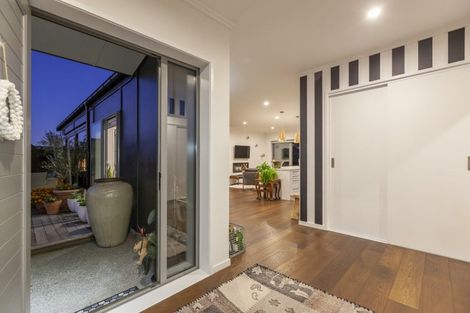 Photo of property in 3 Lamont Place, Waikanae, 5036