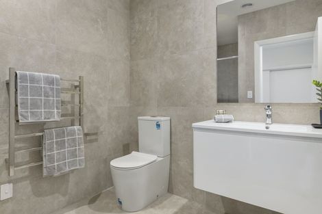 Photo of property in 1 Blenheim Place, Judea, 3110