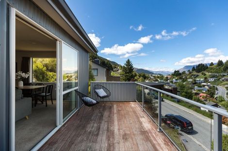 Photo of property in 59 Dart Place, Fernhill, Queenstown, 9300