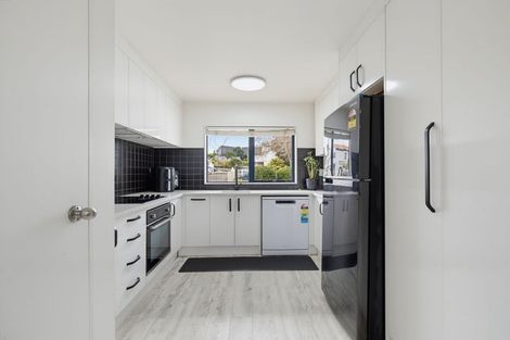 Photo of property in 373/71 Fernhill Way, Oteha, Auckland, 0632