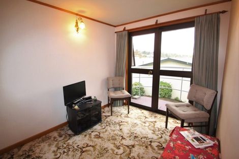 Photo of property in 16 Traford Street, Gore, 9710