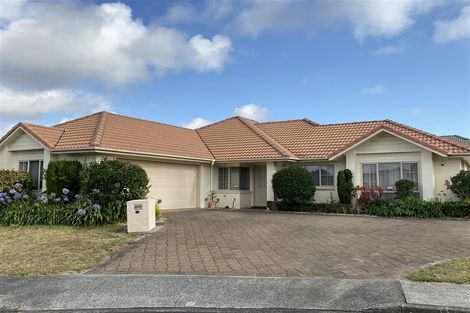 Photo of property in 14 Tolben Place, Golflands, Auckland, 2013