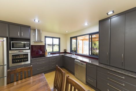 Photo of property in 237 Ngaio Road, Halcombe, Palmerston North, 4479