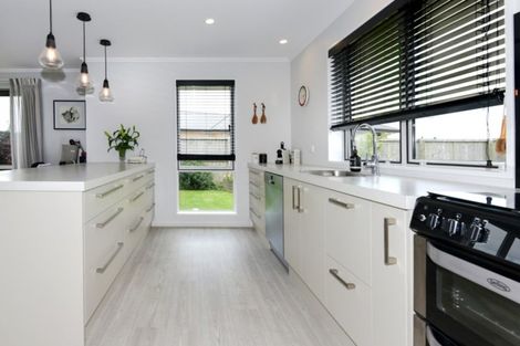 Photo of property in 9 William Hyde Place, Darfield, 7510