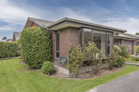 Photo of property in 9a Creese Place, Redwood, Christchurch, 8051