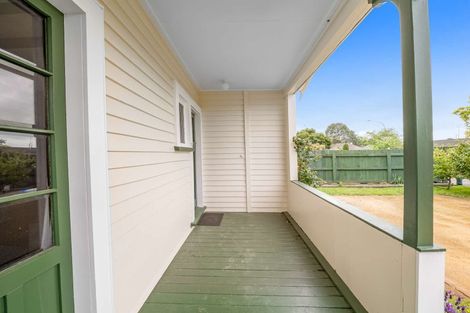 Photo of property in 8 Chelwood Street, Takaro, Palmerston North, 4412