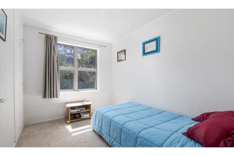 Photo of property in 1/412 East Coast Road, Sunnynook, Auckland, 0630