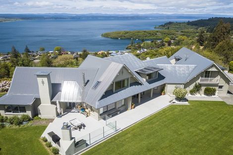 Photo of property in 80 Acacia Heights Drive, Acacia Bay, Taupo, 3385