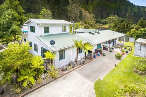 Photo of property in 2021 Akatarawa Road, Akatarawa Valley, Upper Hutt, 5372