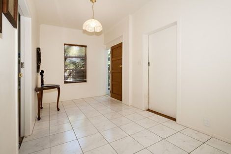 Photo of property in 2 Volkner Grove, Waterloo, Lower Hutt, 5011