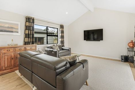 Photo of property in 49 Garland Drive, St Andrews, Hamilton, 3200