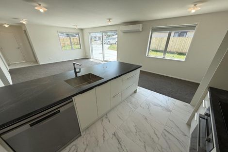 Photo of property in 5 Atea Place, Hawera, 4610