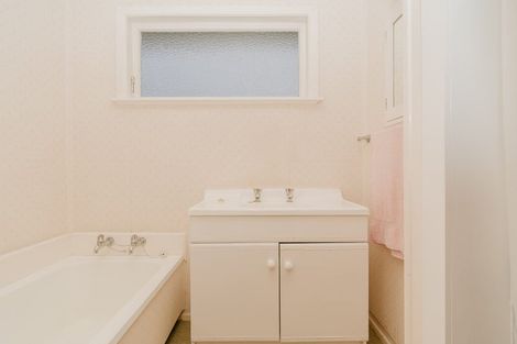 Photo of property in 18 Vesty Avenue, Hillcrest, Hamilton, 3216