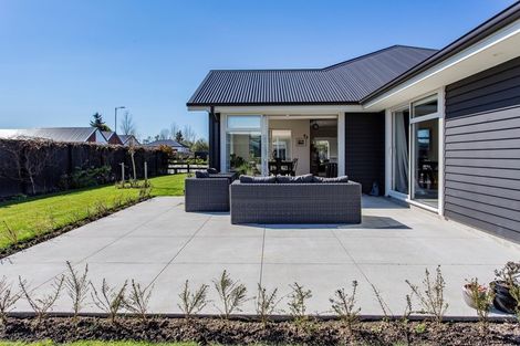 Photo of property in 11 Gerard Place, Rangiora, 7400