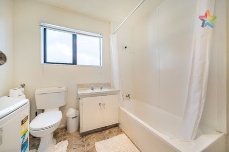 Photo of property in 6a Mossburn Grove, Kelson, Lower Hutt, 5010