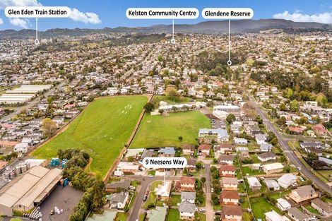 Photo of property in 9 Neesons Way, Glendene, Auckland, 0602