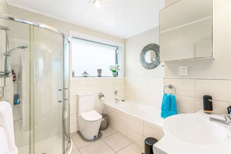 Photo of property in 6 Rakino Avenue, Manly, Whangaparaoa, 0930