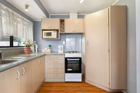 Photo of property in 2/16 Rice Crescent, Papakura, 2110