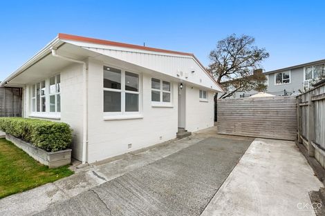 Photo of property in 1a Saulbrey Grove, Woburn, Lower Hutt, 5010