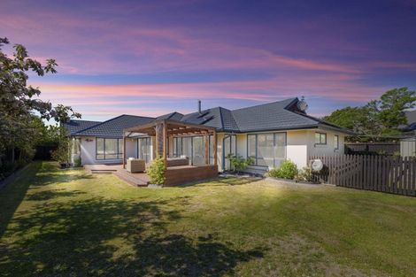 Photo of property in 16 Bottle Lake Drive, Parklands, Christchurch, 8083