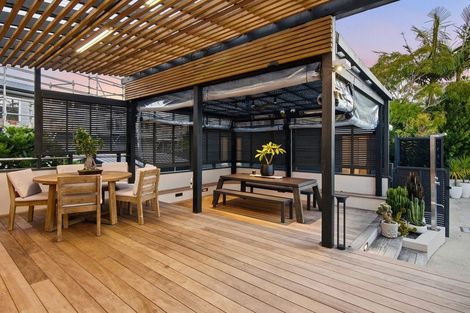 Photo of property in 22a Eastcliffe Road, Castor Bay, Auckland, 0620