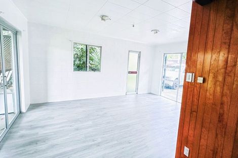 Photo of property in 54 Colwill Road, Massey, Auckland, 0614