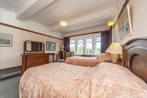 Photo of property in Chevening Flats, 90 Salamanca Road, Kelburn, Wellington, 6012