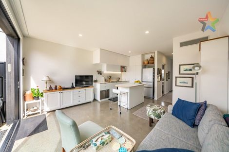 Photo of property in 21 Te Ara O Paetutu, Petone, Lower Hutt, 5012