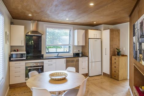 Photo of property in 35b Wharemauku Road, Raumati Beach, Paraparaumu, 5032